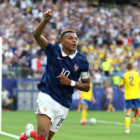 EAST RUTHERFORD, NEW JERSEY - JUNE 30: Kylian Mbappe #10 of France celebrates scoring his team's third goal during the FIFA World Cup 2026 Round Of 32 match between France and Sweden at New York New Jersey Stadium on June 30, 2026 in East Rutherford, New Jersey. (Photo by Al Bello/Getty Images)