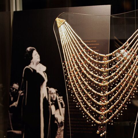 A pearl necklace once owned by Egyptian diva Umm Kulthum (1904-1975) is seen on display at Christie's auction house in the Gulf emirate of Dubai on April 23, 2008. (KARIM SAHIB/AFP via Getty Images)