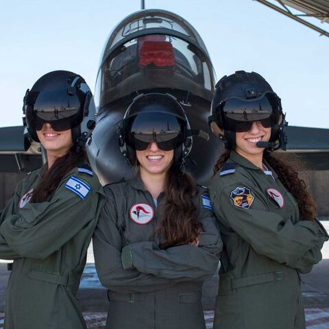 Female_Israeli_Pilots.jpg