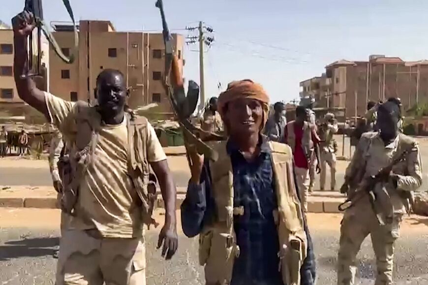 Fighters of Sudan's paramilitary Rapid Support Forces (RSF) deploy in the East Nile district of greater Khartoum