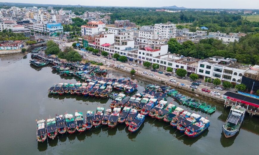 A quarter million people were evacuated in southern China and Vietnam before a major typhoon roared ashore