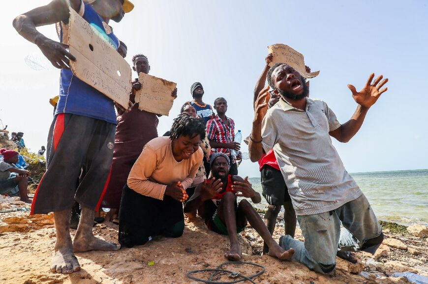 The UN says authorities loaded hundreds of migrants onto buses and left them stranded in remote desert areas 