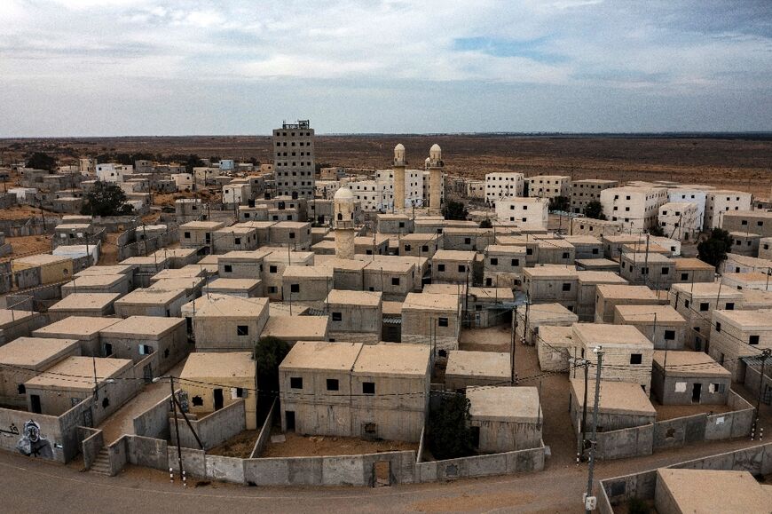 All Israeli special forces units and infantry train regularly in Tze'elim, a military base in Negev where several neighbourhoods of Gaza were recreated, with houses and minarets under the name 'Baladia'.