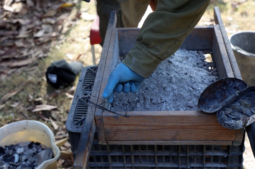 Items like jewellery and metal implants are sometimes used to identify remains