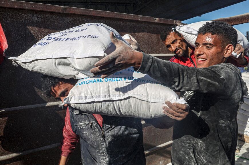 Bags of humanitarian aid arrived in southern Gaza, as the UN warned that the territory is edging closer to famine 