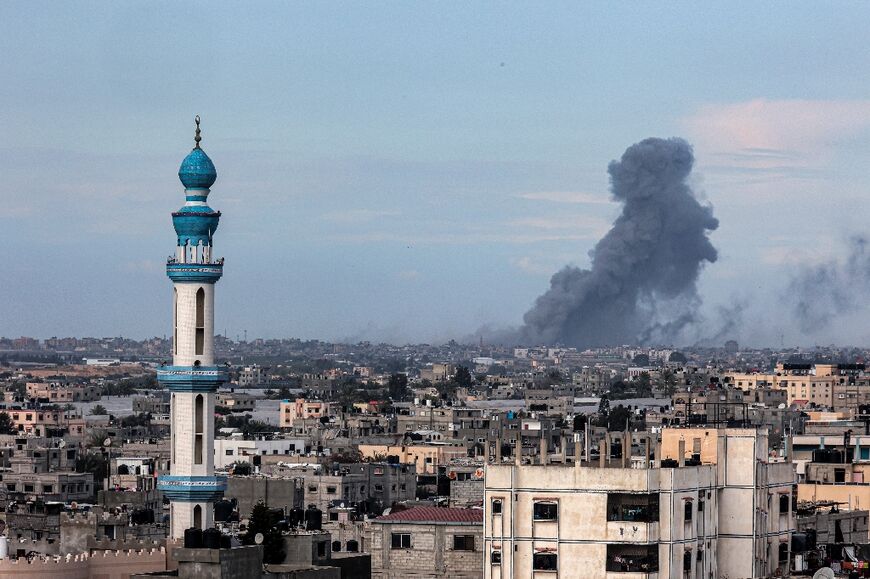 Israeli has kept up its bombardment of Gaza, with strikes on both Rafah and the southern city of Khan Yunis 