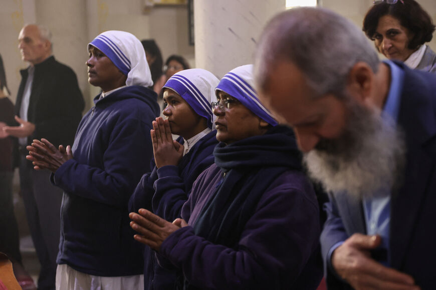 Gaza Christians pray