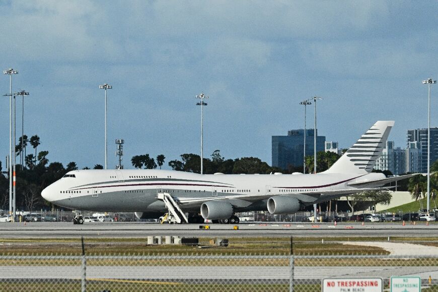 Trump inspected a Qatari-owned jet in February