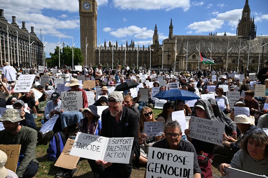 Defend Our Juries claimed only a 'fraction' of the hundreds who turned out had been detained, which the police denied