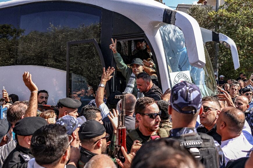 Huge crowds gathered to welcome home Palestinians freed from Israeli jails