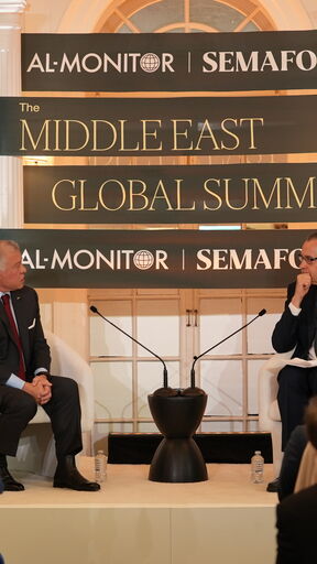 King Abdullah speaks with Al-Monitor President Andrew Parasiliti